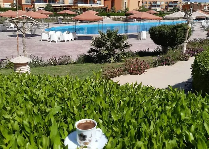 مميز ارضى بجاردن Apartment *